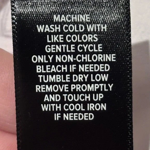 Torrid “Harper Butterflies” Blouse • Size 2 • White / Butterfly Print - Picture 15 of 16